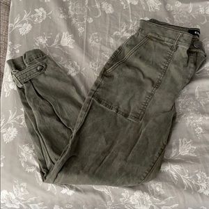 Express green cargo pant